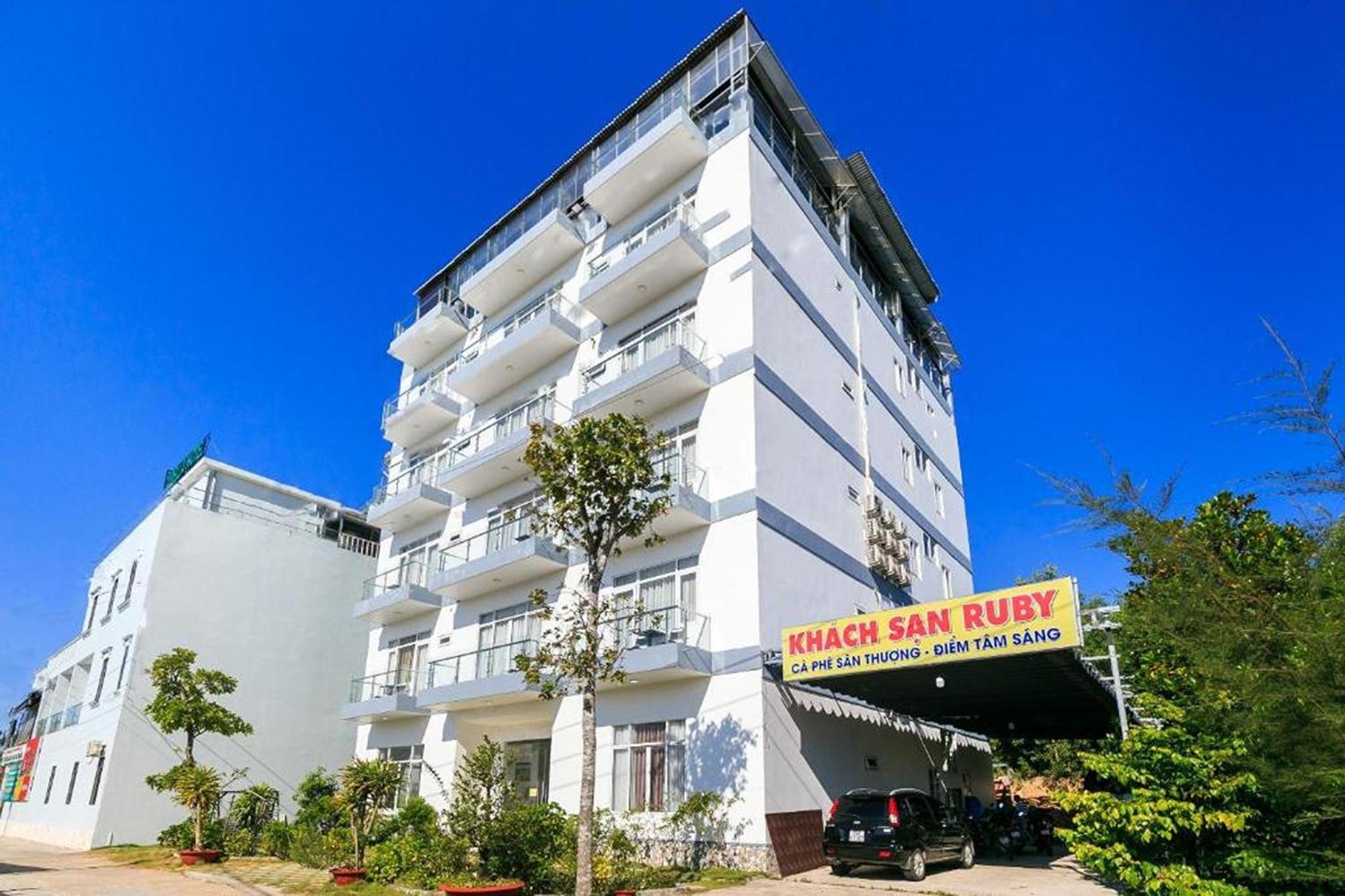 Ruby Hotel Phu Quoc Exterior photo