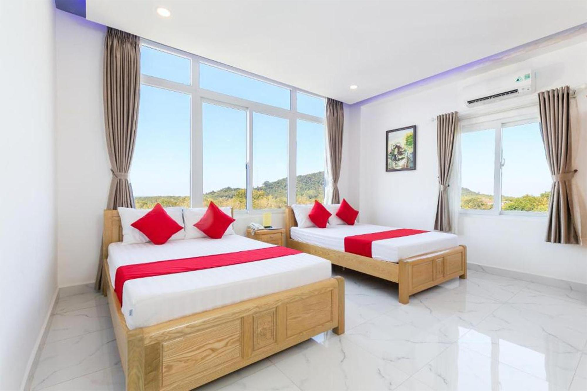 Ruby Hotel Phu Quoc Exterior photo